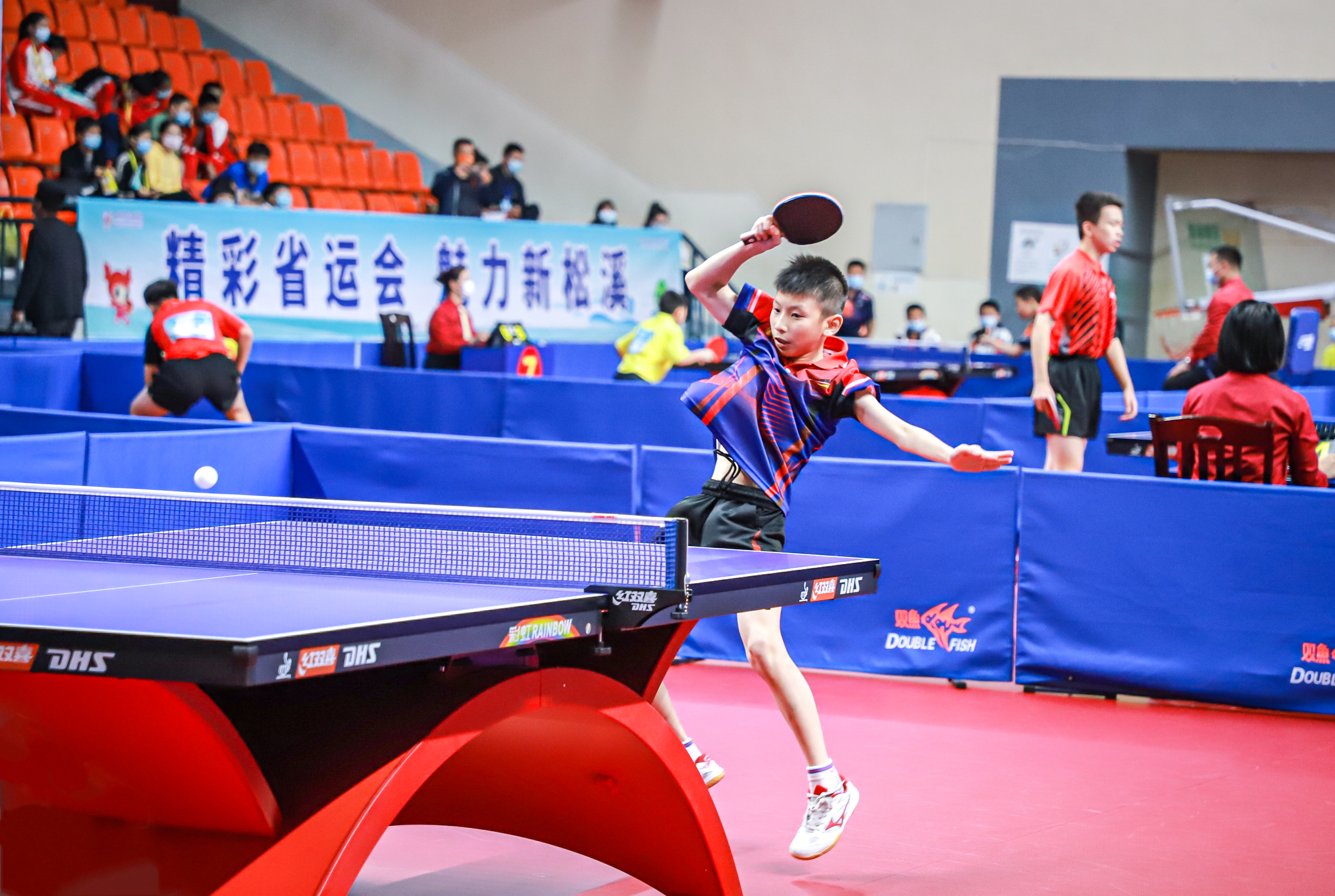 队中地位的 队中地位的